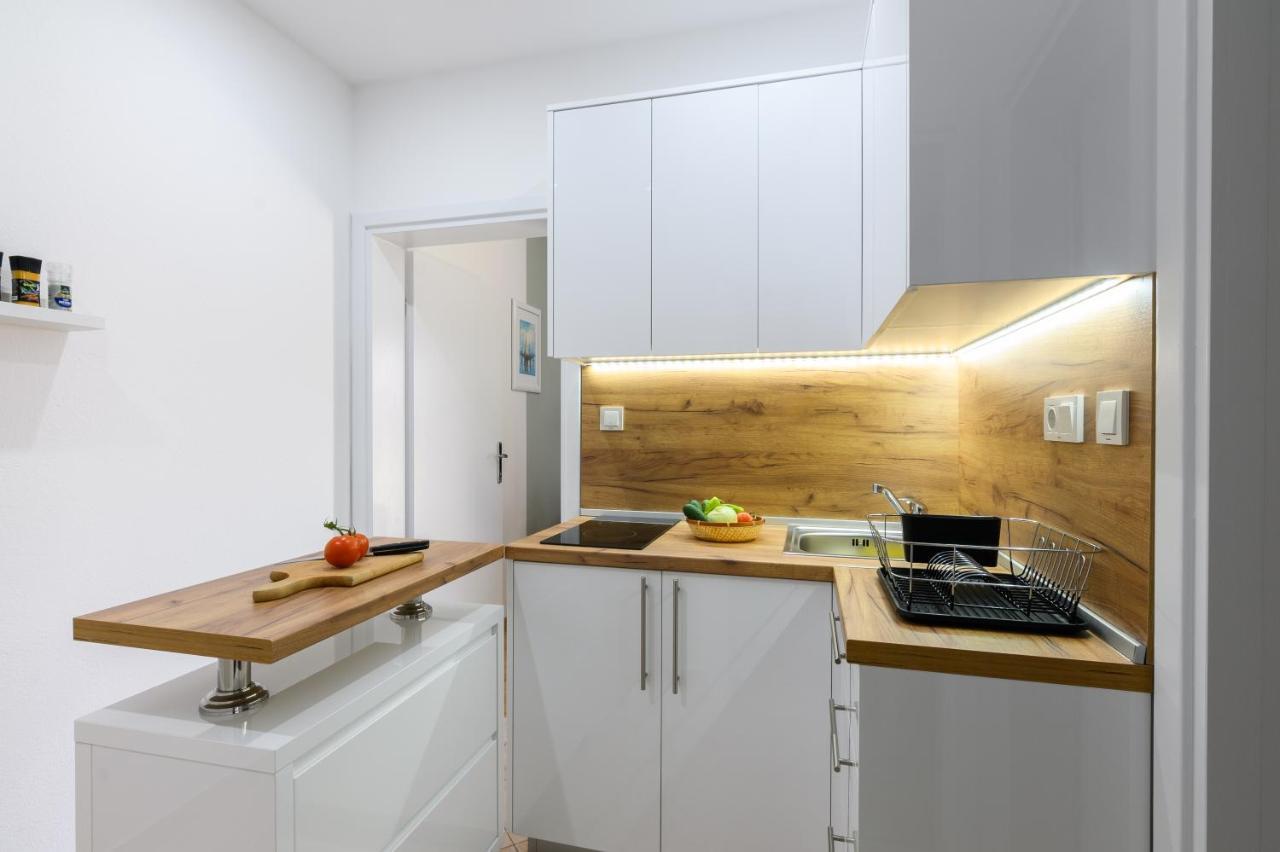 Apartments Blatancic 沃迪切 外观 照片