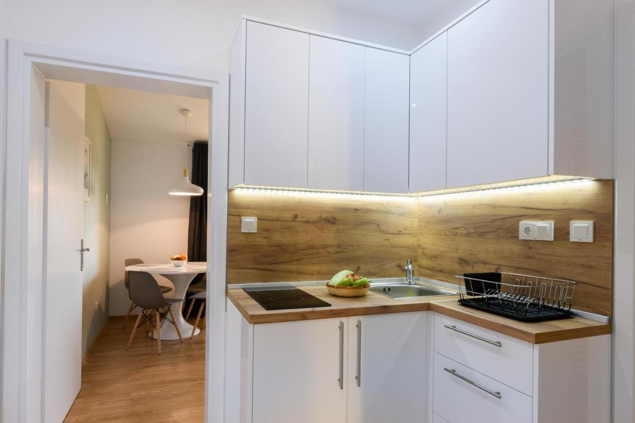 Apartments Blatancic 沃迪切 外观 照片